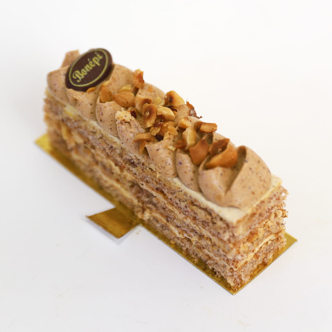 Morceau Gâteau au noisette
